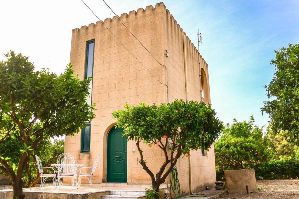 فيلا The Tower With The Orange Tree Garden إياليسوس المظهر الخارجي الصورة