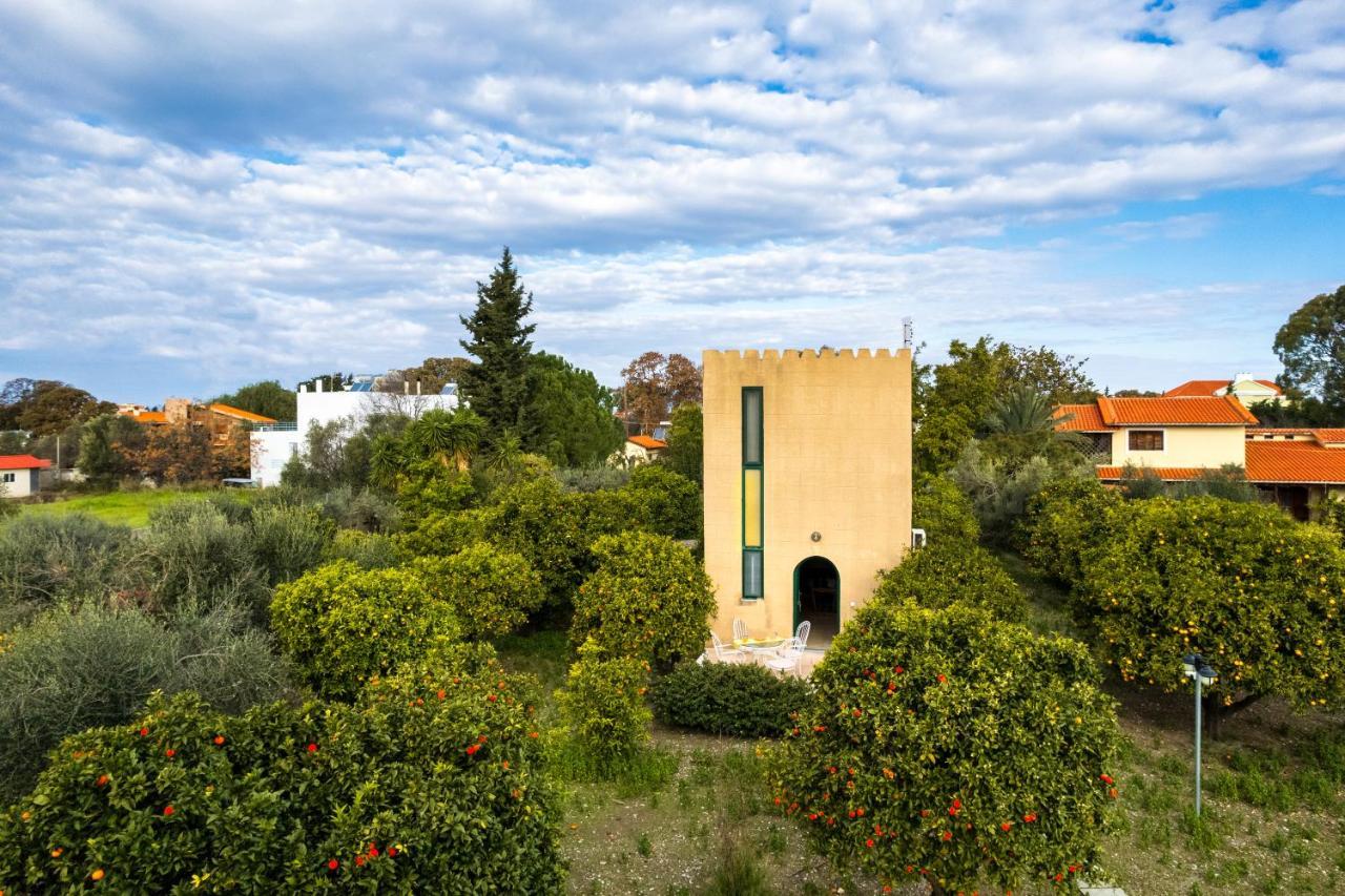 فيلا The Tower With The Orange Tree Garden إياليسوس المظهر الخارجي الصورة